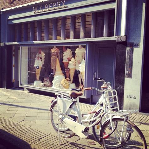 Mulberry Official Store in Amsterdam .